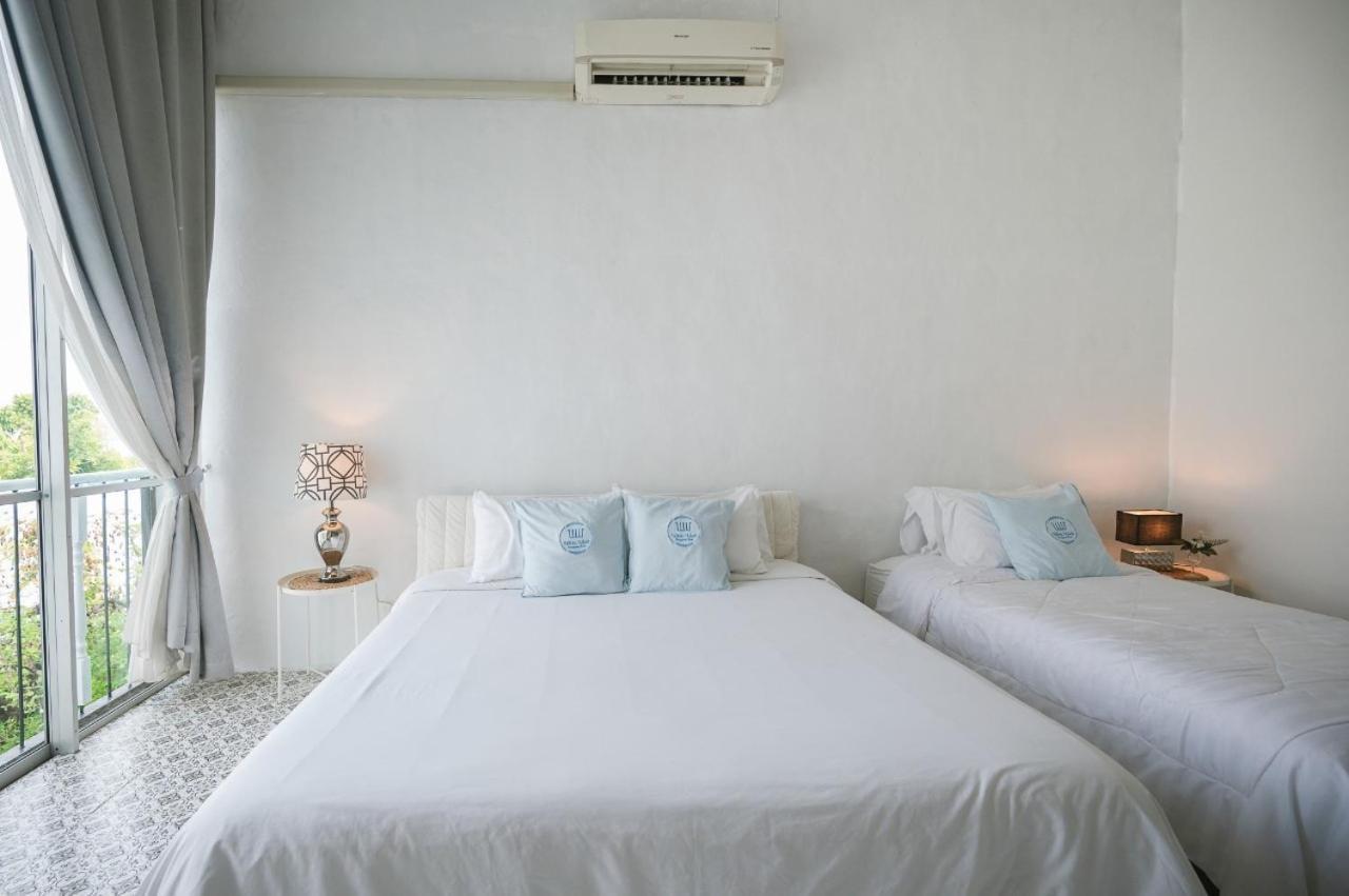 White Wall Riverfront Hotel Кампаенг Пет Екстериор снимка